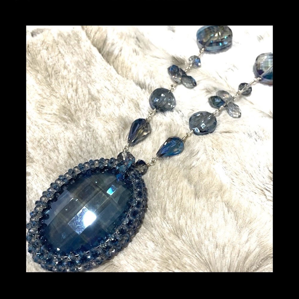 Stunning Blue Gemstone Necklace - Picture 1 of 8